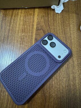 leek Dark Purple  Honeycomb Heat Dissipation Phone Case